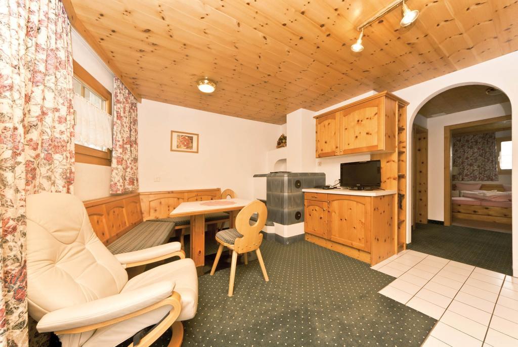Appartement Laerchenhof Samnaun Rum bild