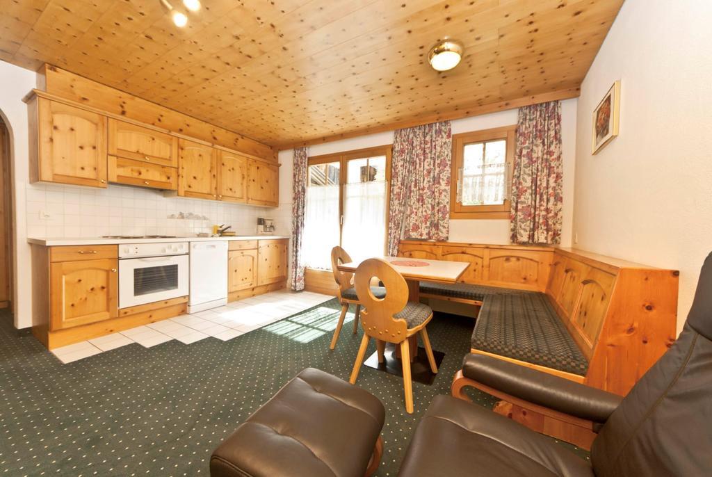 Appartement Laerchenhof Samnaun Rum bild
